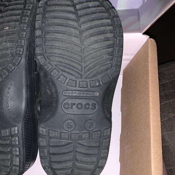 Crocs - Picture 2 of 2